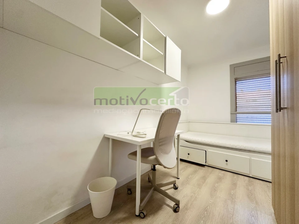 Apartamento T4 para Venda em Marvila Foto 4
