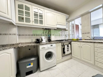 Apartamento T4 para Venda em Marvila