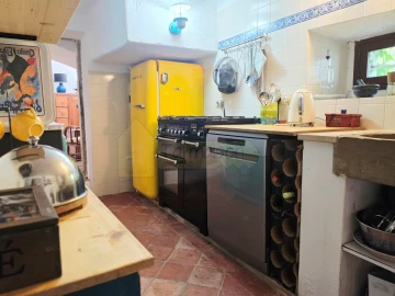 Moradia T4 para Venda em Santa Barbara de Nexe