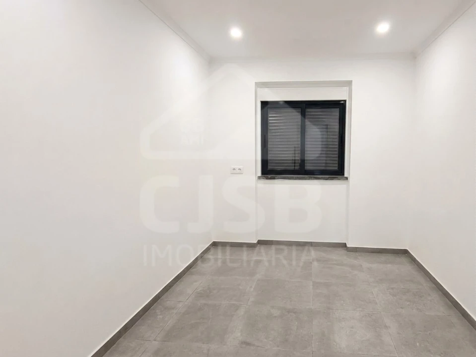 Apartamento T3 para Venda em Benavente Foto 5