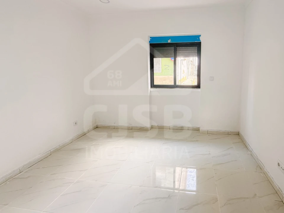 Apartamento T3 para Venda em Benavente Foto 9