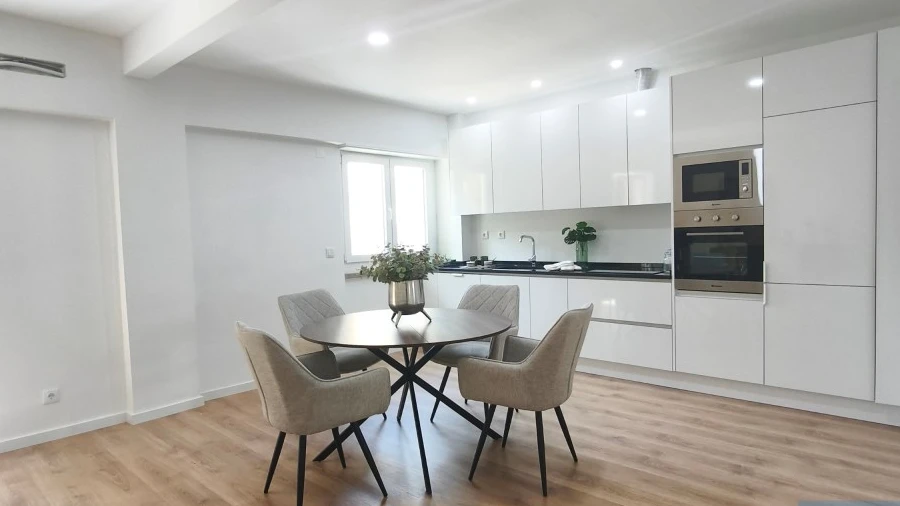 Apartamento T3 para Venda em Benfica