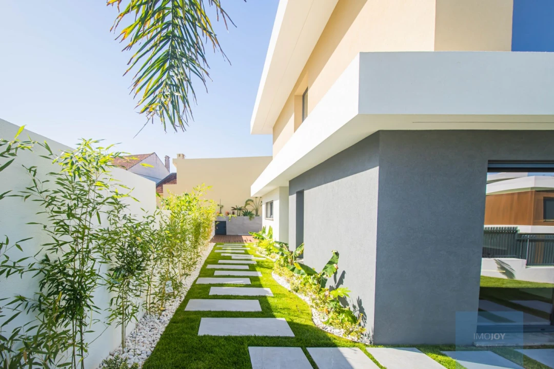 Moradia T5 para Venda em Carcavelos e Parede Foto 5