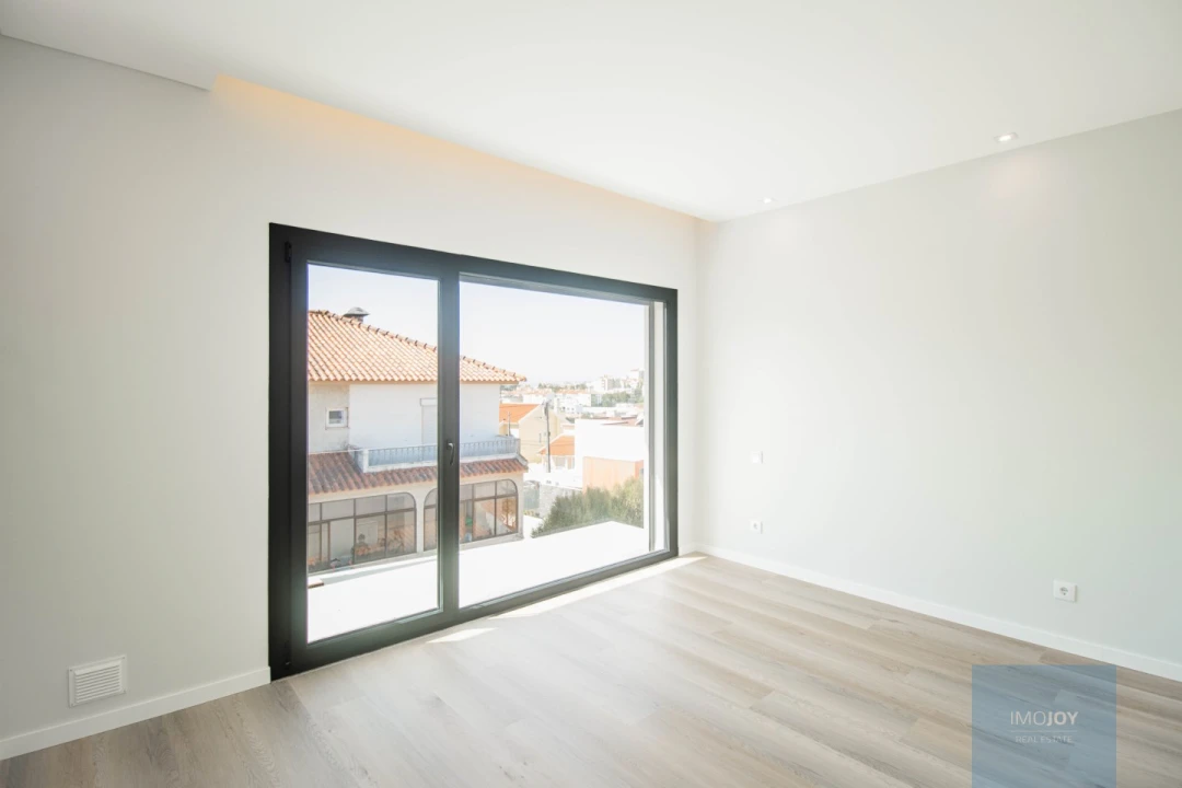 Moradia T5 para Venda em Carcavelos e Parede Foto 15