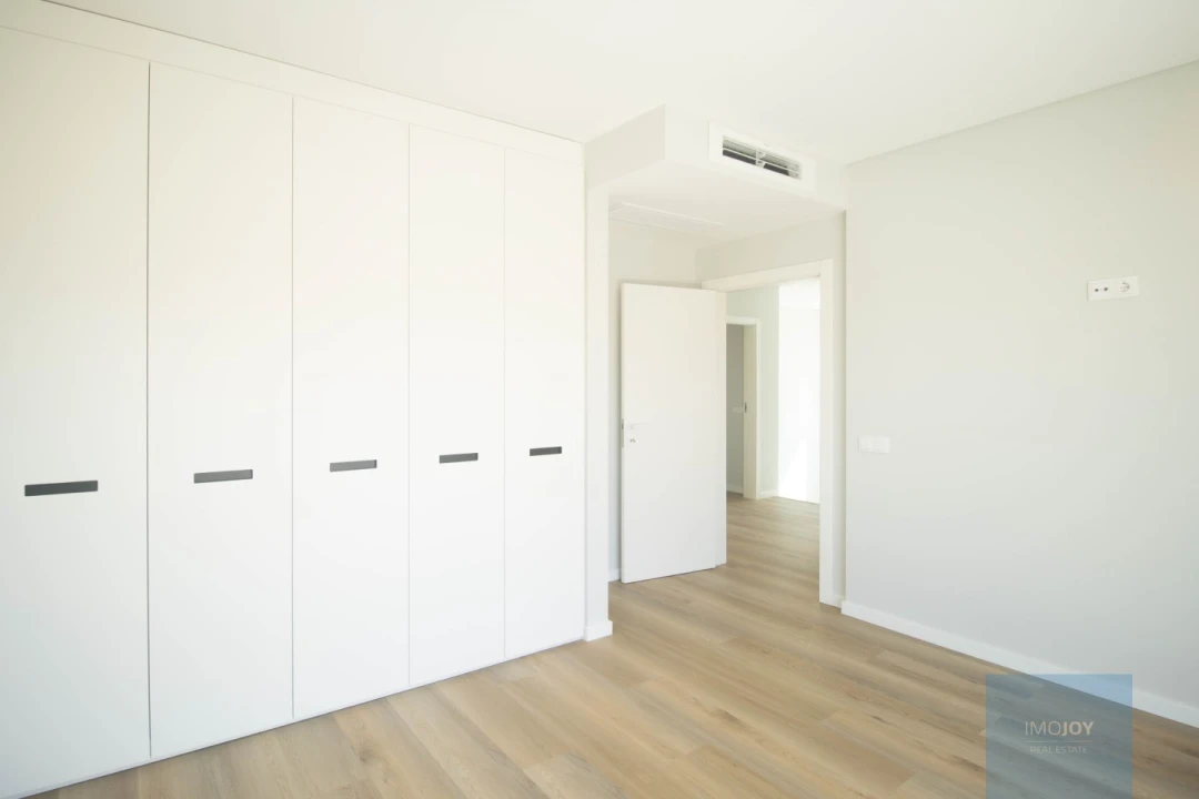 Moradia T5 para Venda em Carcavelos e Parede Foto 16