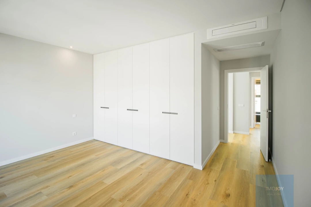 Moradia T5 para Venda em Carcavelos e Parede Foto 18