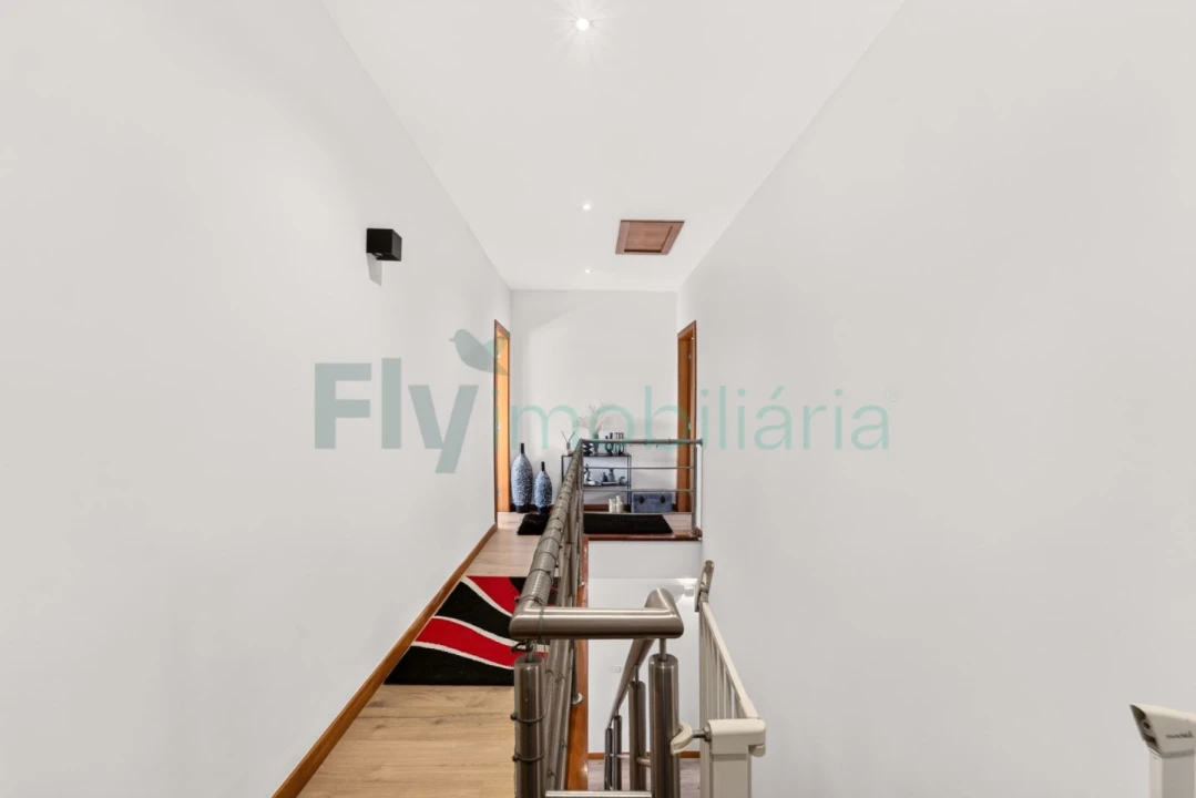 Moradia T3 para Venda em Infias Foto 35