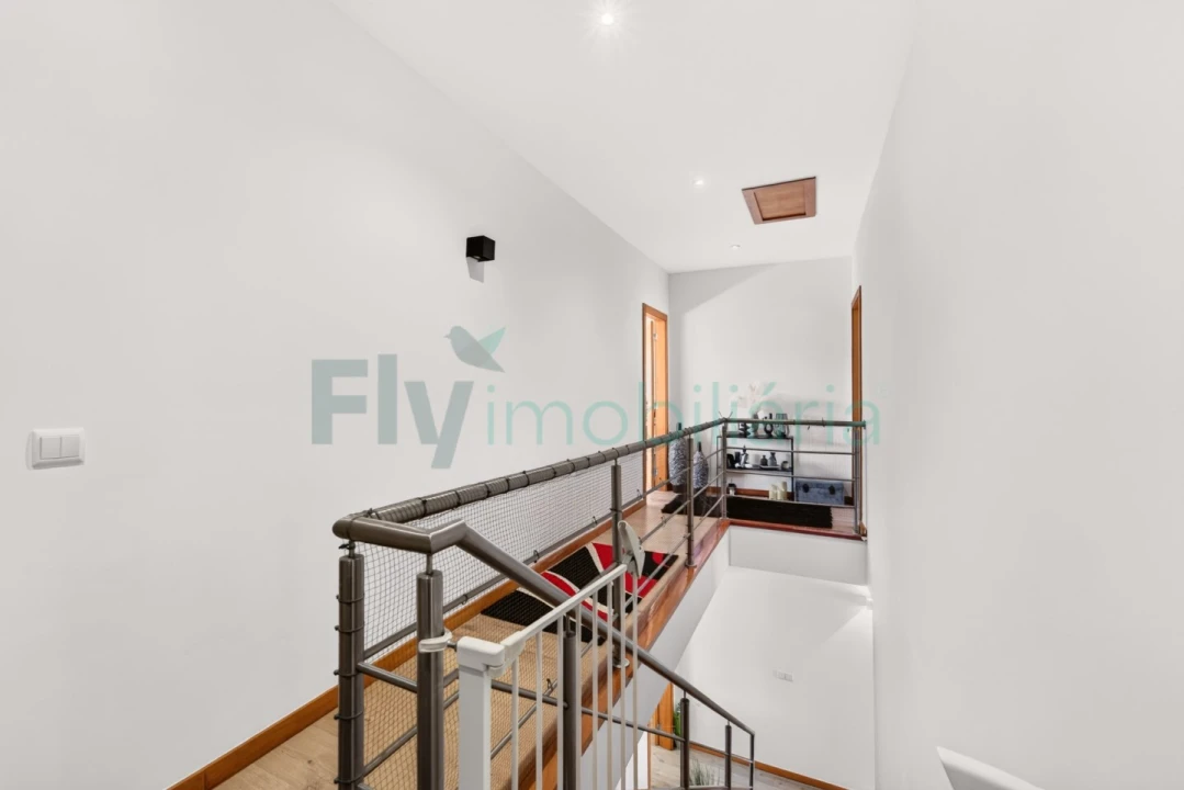 Moradia T3 para Venda em Infias Foto 36