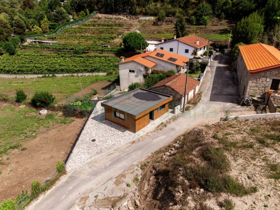 Moradia T1 para Venda em Caldas de Vizela (São Miguel e São João) Foto 1