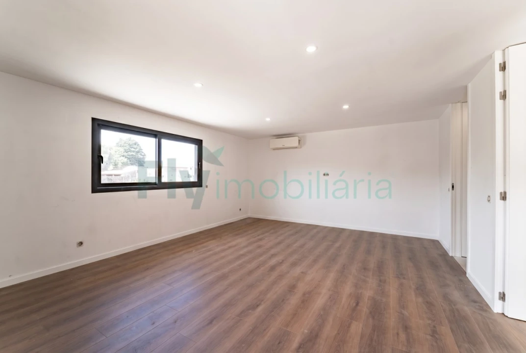 Moradia T1 para Venda em Caldas de Vizela (São Miguel e São João) Foto 17