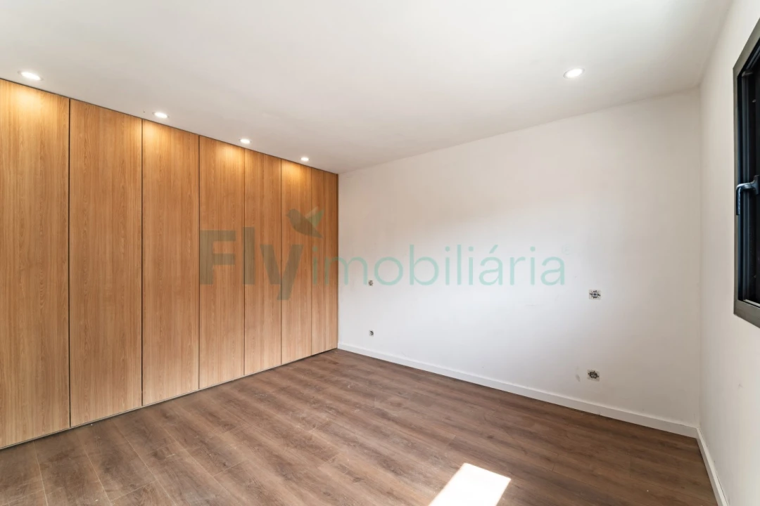 Moradia T1 para Venda em Caldas de Vizela (São Miguel e São João) Foto 29