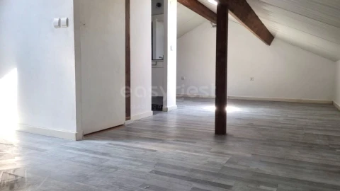 Moradia T2 para Venda em Caparica e Trafaria