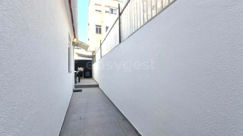 Moradia T2 para Venda em Caparica e Trafaria