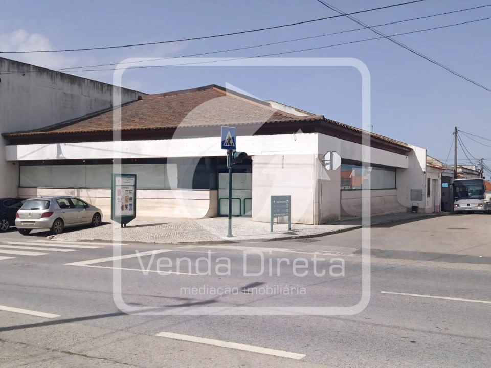 Prédio para Venda em Chamusca e Pinheiro Grande Foto 1