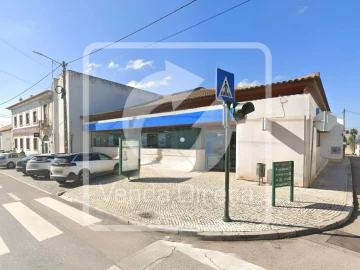 Prédio para Venda em Chamusca e Pinheiro Grande