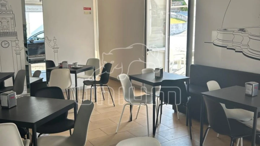 Negócio para Cedência de Quotas em Seixas