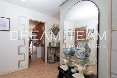 Apartamento T4 para Venda em Baixa da Banheira e Vale da Amoreira