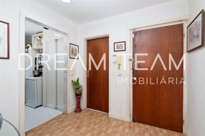 Apartamento T4 para Venda em Baixa da Banheira e Vale da Amoreira