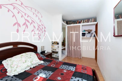 Apartamento T4 para Venda em Baixa da Banheira e Vale da Amoreira