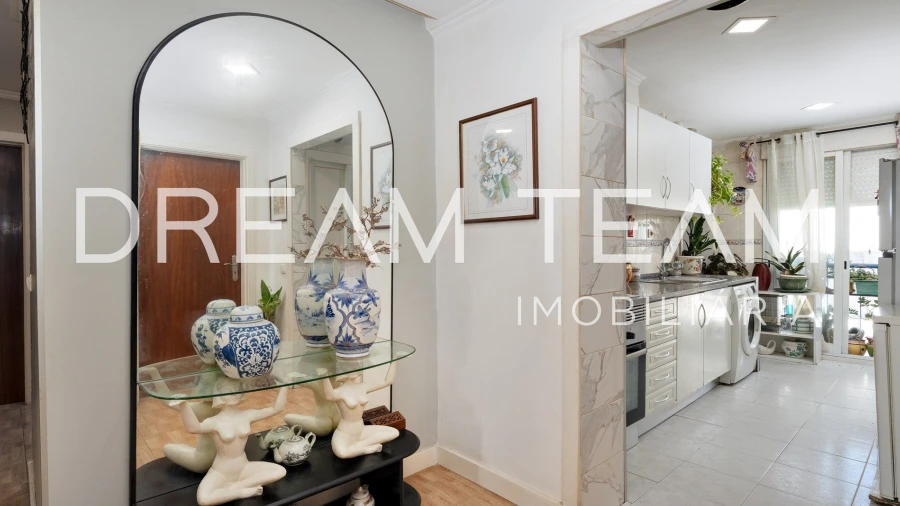 Apartamento T4 para Venda em Baixa da Banheira e Vale da Amoreira