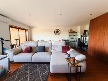 Apartamento T3 para Venda em Macieira da Maia