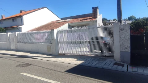 Moradia T3 para Venda em Gondomar (São Cosme), Valbom e Jovim