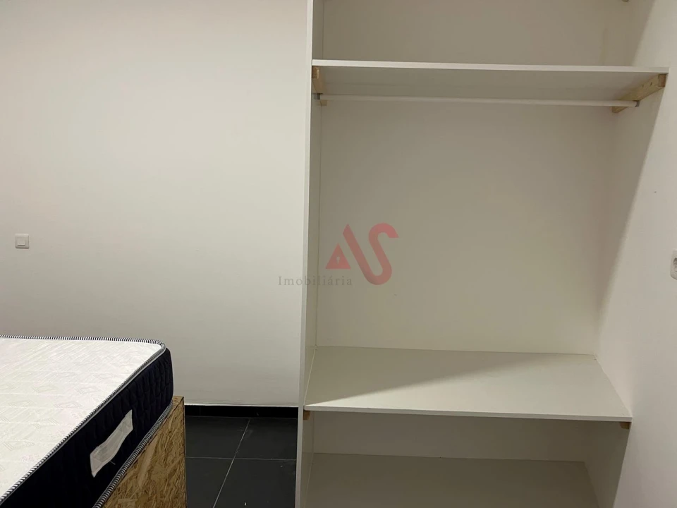 Apartamento T2 para Venda em Azurem Foto 8