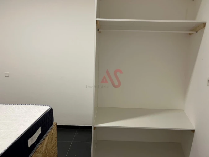Apartamento T2 para Venda em Azurem Foto 8
