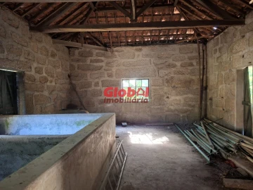 Quinta T0 para Venda em Satão