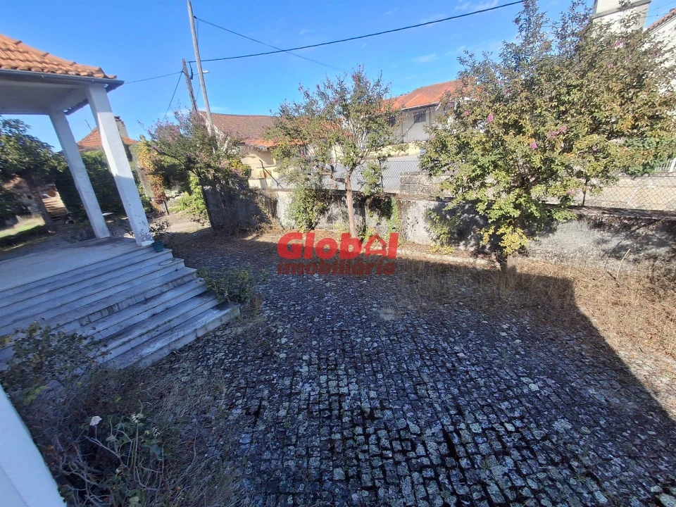 Quinta T0 para Venda em Satão Foto 3