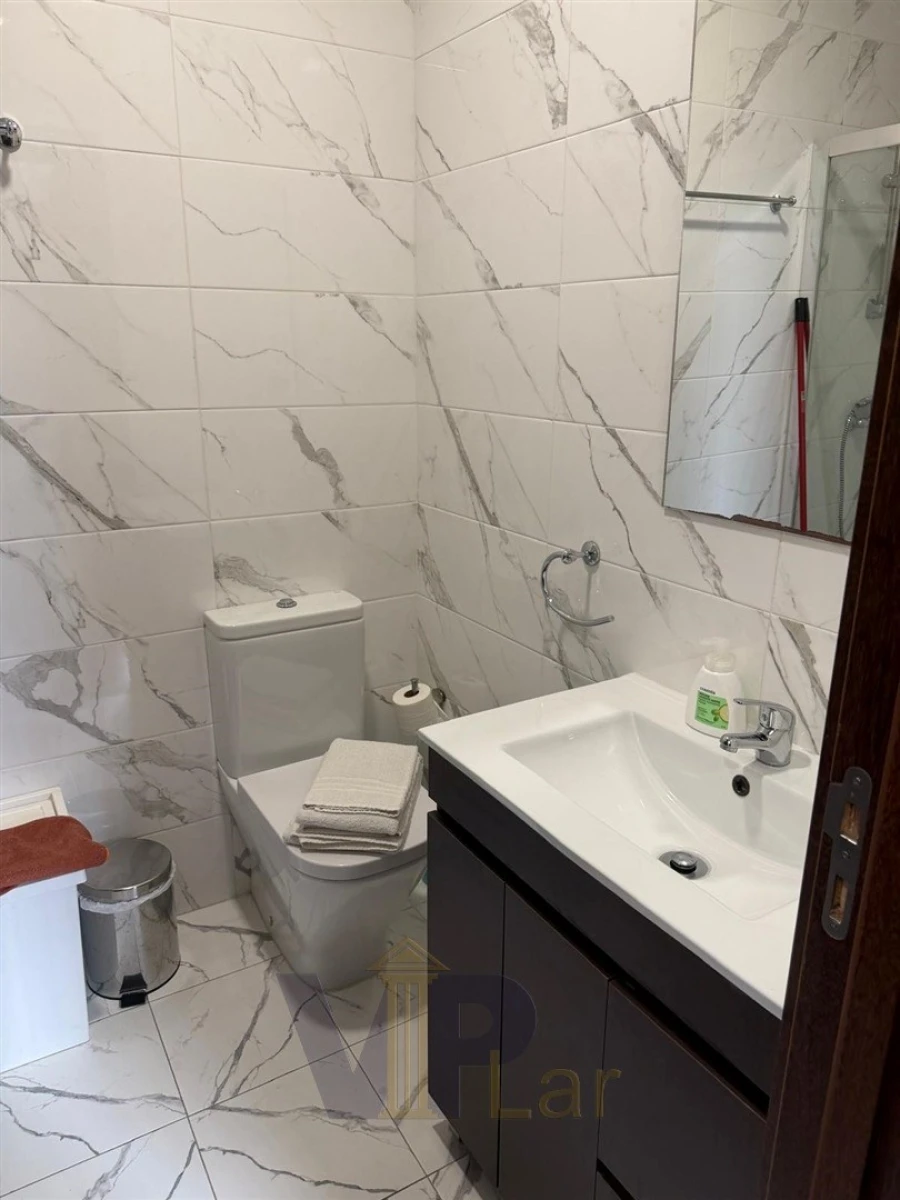 Apartamento T1 para Arrendamento em Paranhos Foto 12