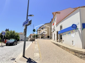 Moradia T3 para Venda em Armamar