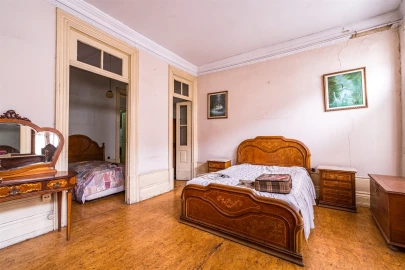 Moradia T3 para Venda em Paranhos