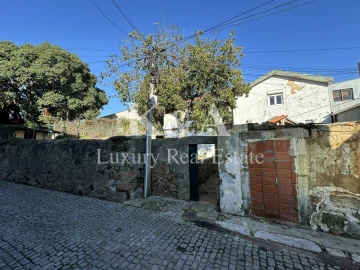 Moradia T4 para Venda em Aldoar, Foz do Douro e Nevogilde
