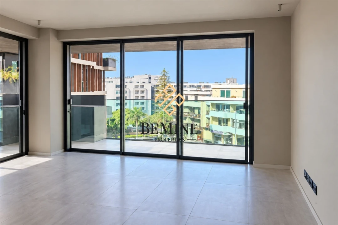 Apartamento T1 para Venda em São Martinho Foto 3