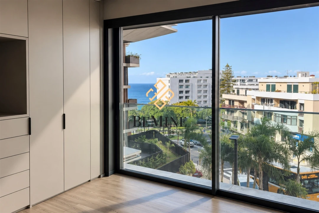 Apartamento T1 para Venda em São Martinho Foto 26