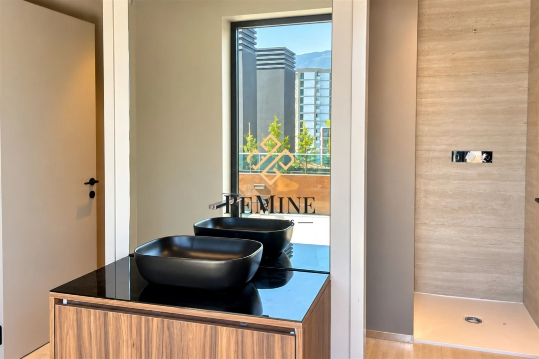 Apartamento T1 para Venda em São Martinho Foto 43