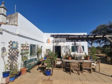Moradia T3 para Venda em Santa Clara-A-Nova e Gomes Aires