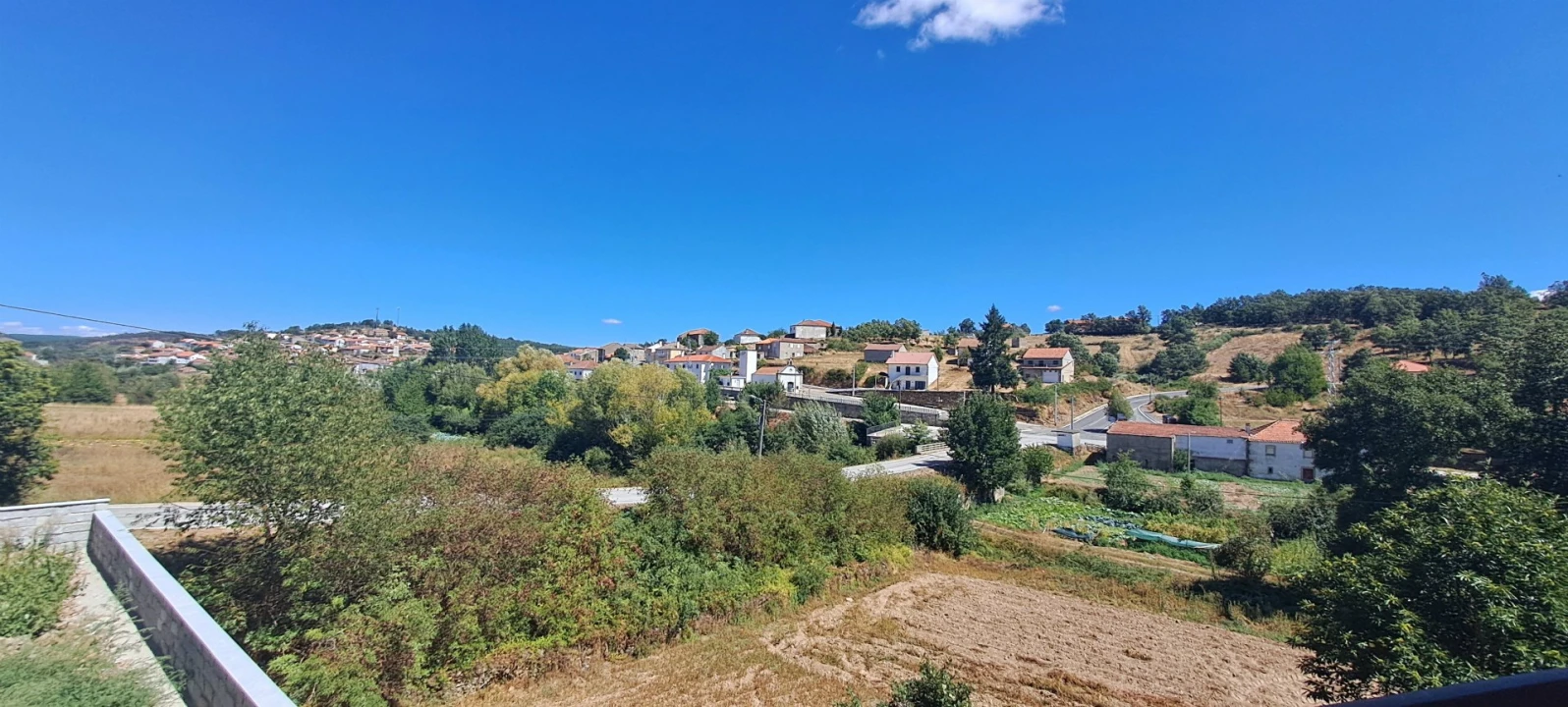 Moradia T3 para Venda em São Martinho de Angueira Foto 45