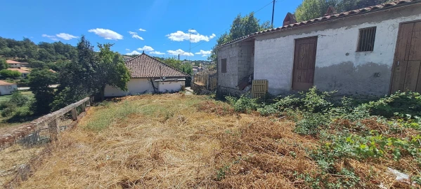 Moradia T3 para Venda em São Martinho de Angueira