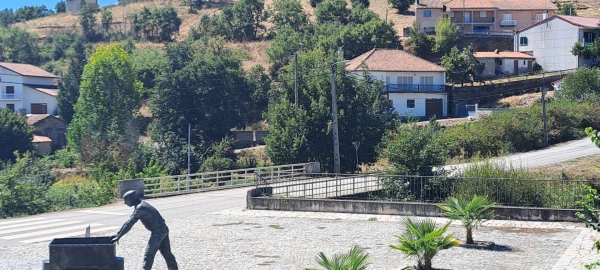 Moradia T3 para Venda em São Martinho de Angueira