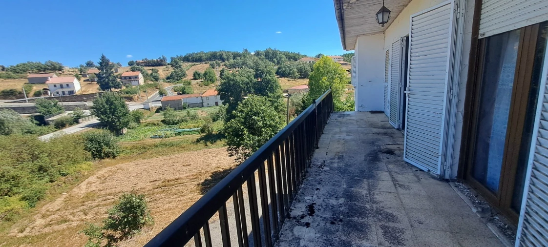 Moradia T3 para Venda em São Martinho de Angueira Foto 44