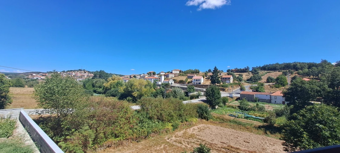 Moradia T3 para Venda em São Martinho de Angueira Foto 45