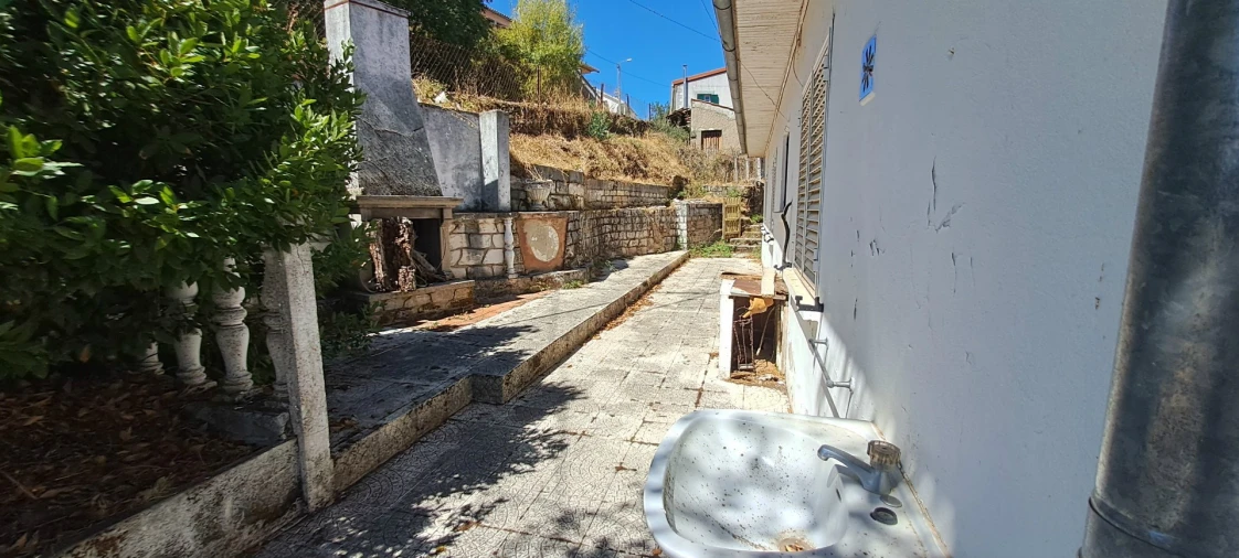 Moradia T3 para Venda em São Martinho de Angueira Foto 11