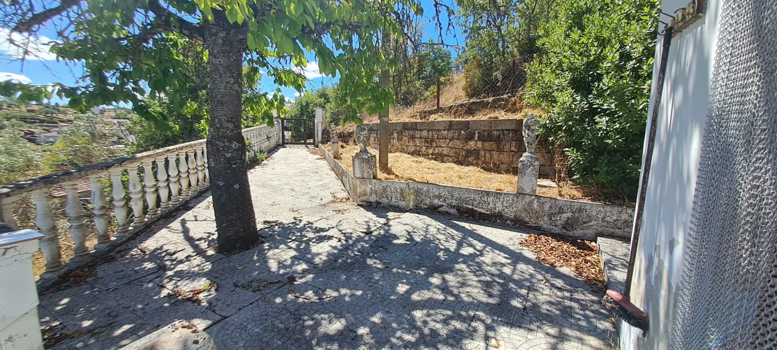 Moradia T3 para Venda em São Martinho de Angueira Foto 9