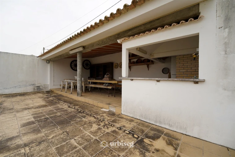 Moradia T6 para Venda em Lavos Foto 36