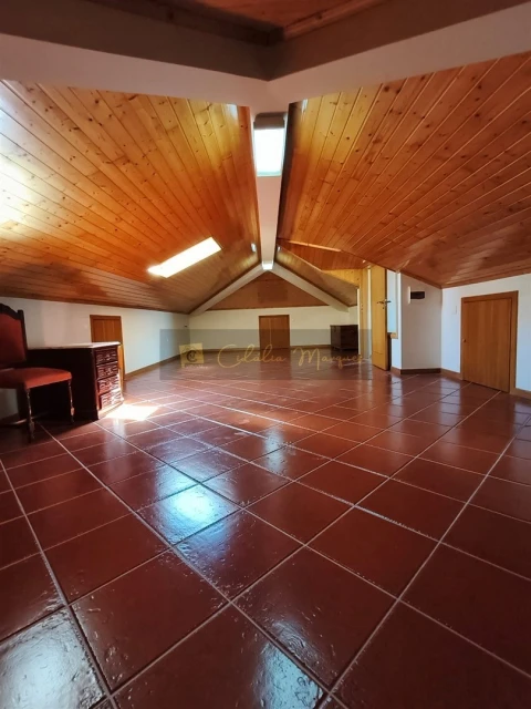 Moradia T3 para Venda em Repeses e São Salvador