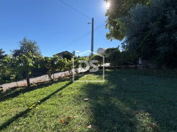 Terreno para Venda em Cavernães