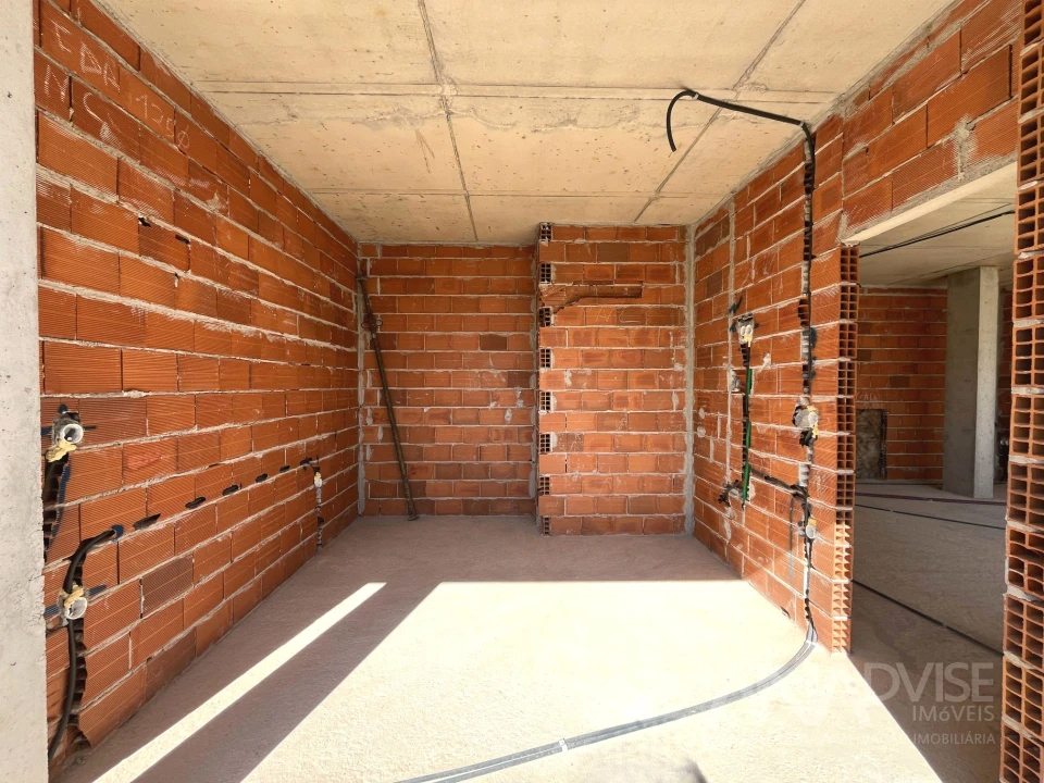 Apartamento T1 para Venda em Viseu Foto 8