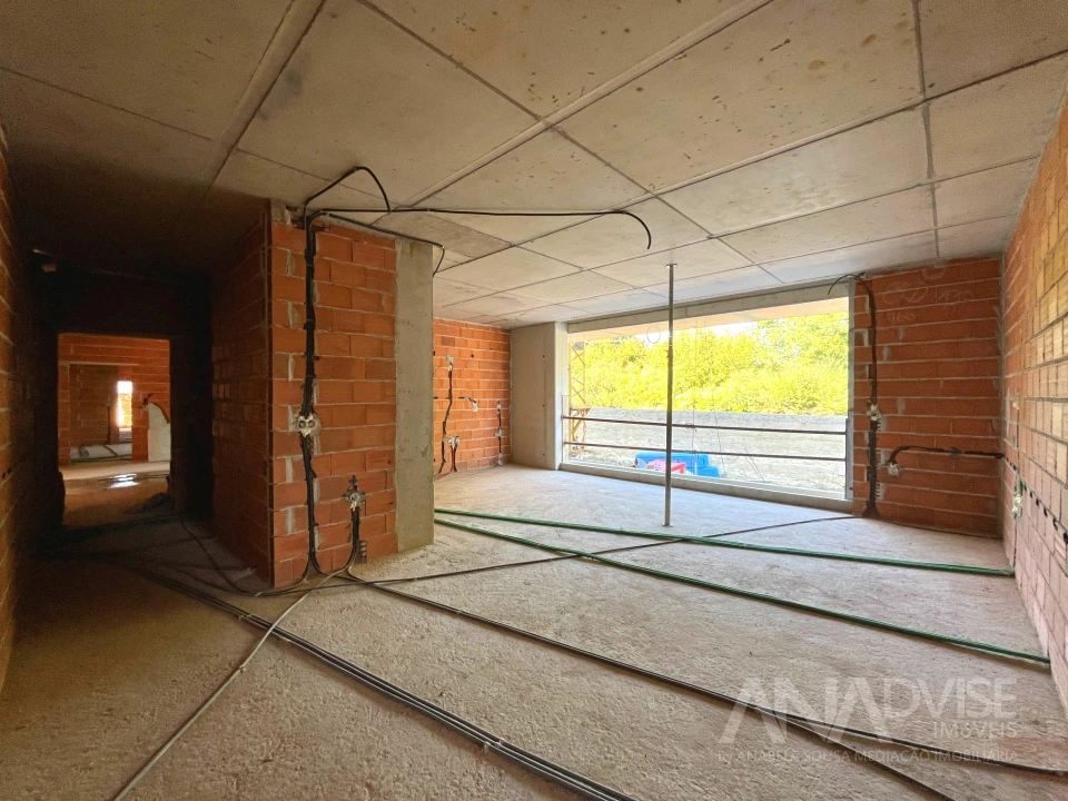 Apartamento T2 para Venda em Viseu Foto 1
